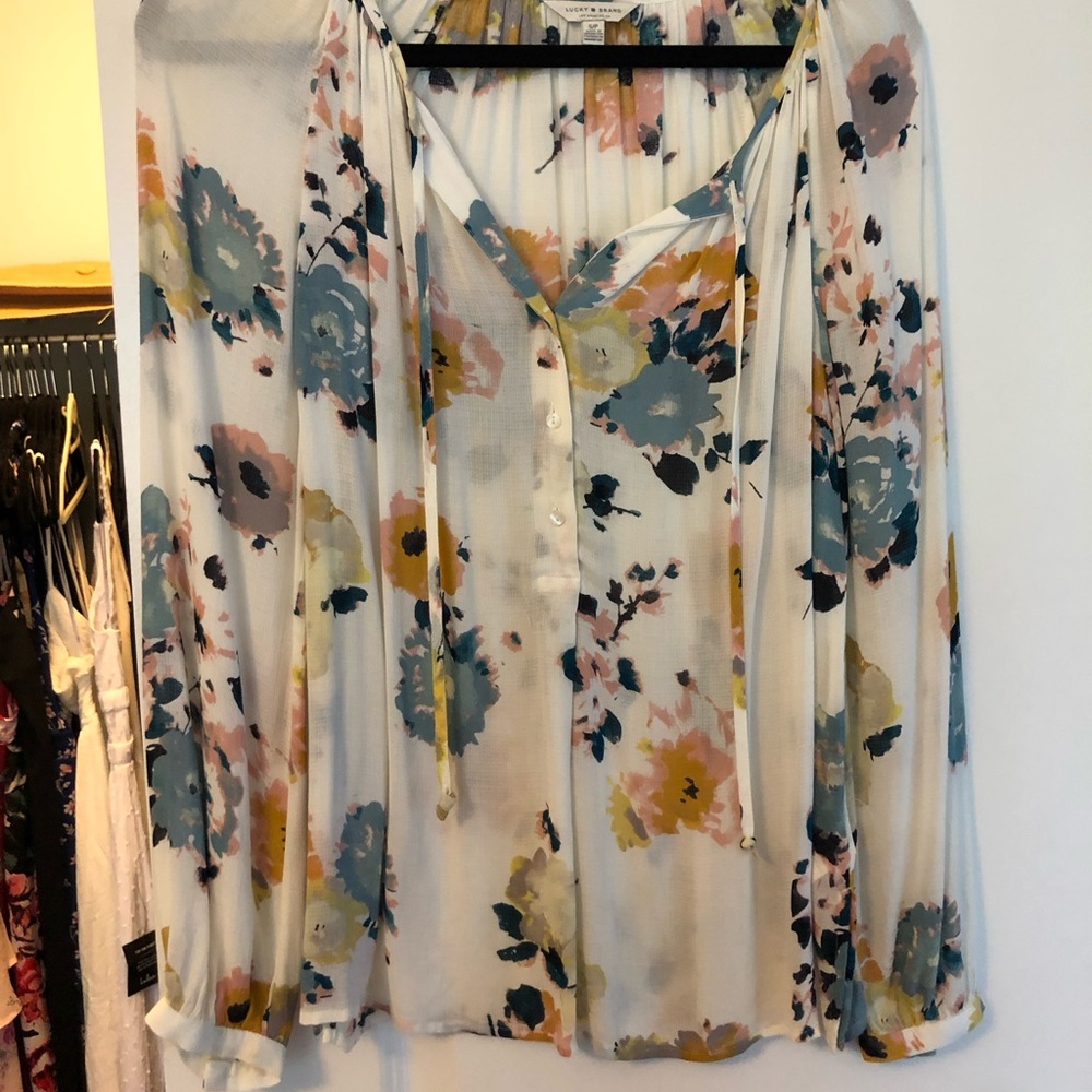 LUCKY BRAND Off White Flowy Bohemian button up blouse with a floral pattern - Picture 8 of 8